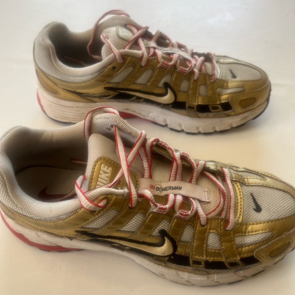 Nike Metallic Gold and Silver Running Shoes